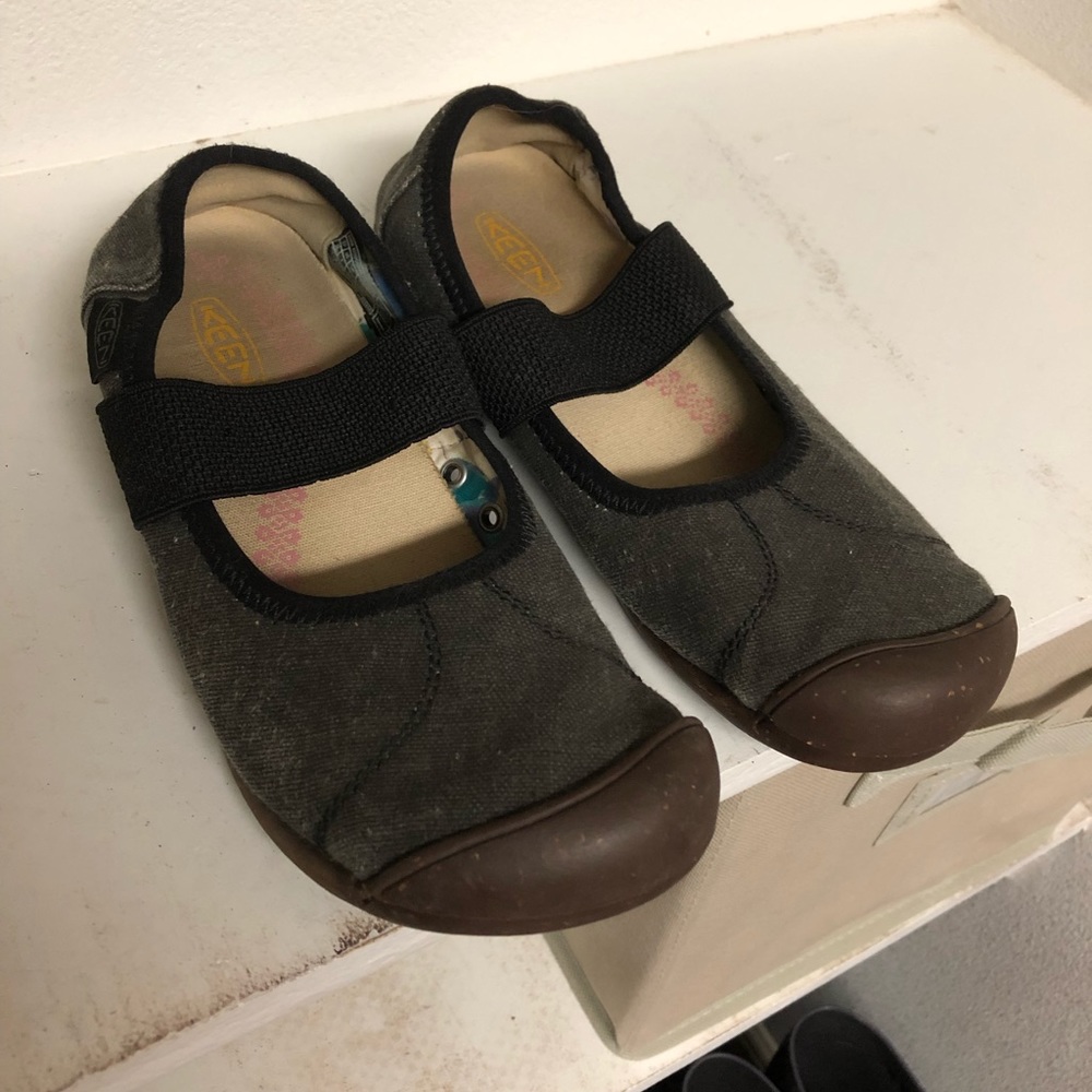 Keen Sienna Mary Jane Flats